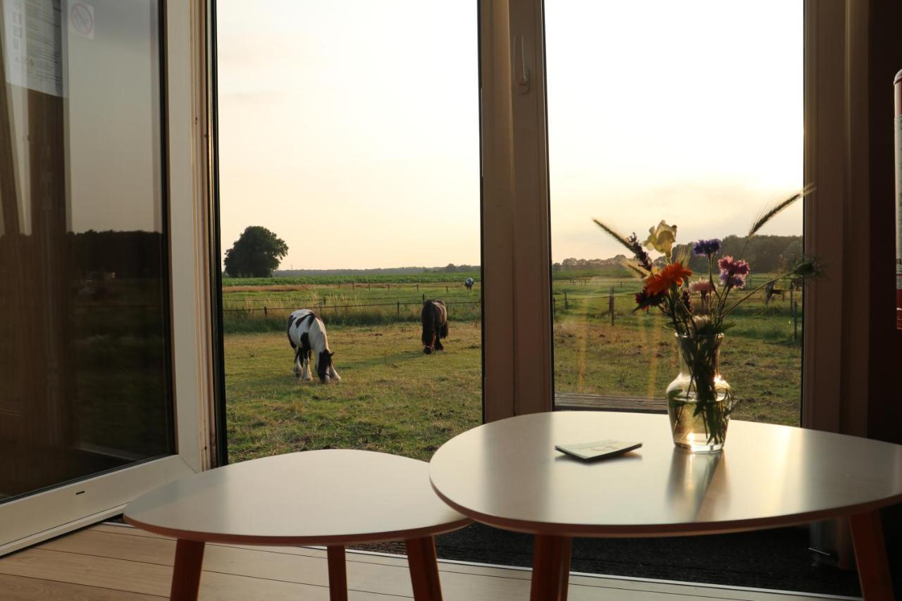 Slapen Tussen De Paarden Otel Essen Dış mekan fotoğraf